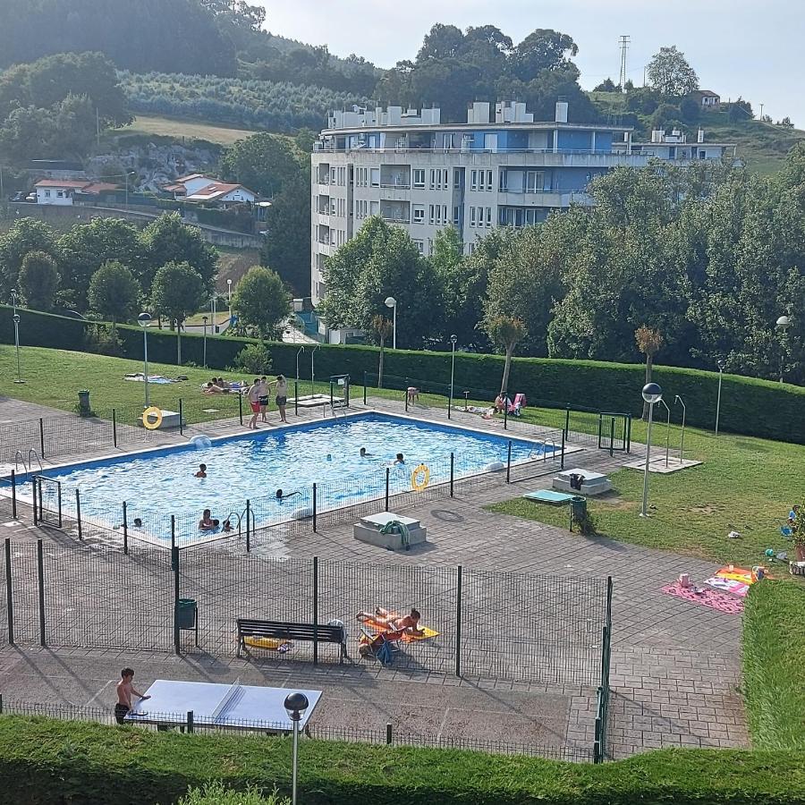 Soleado Piso Con Garaje Y Piscina A 8' Centro Apartamento Castro Urdiales Exterior foto