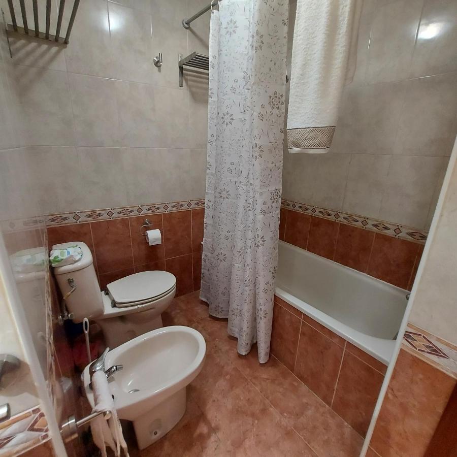 Soleado Piso Con Garaje Y Piscina A 8' Centro Apartamento Castro Urdiales Exterior foto