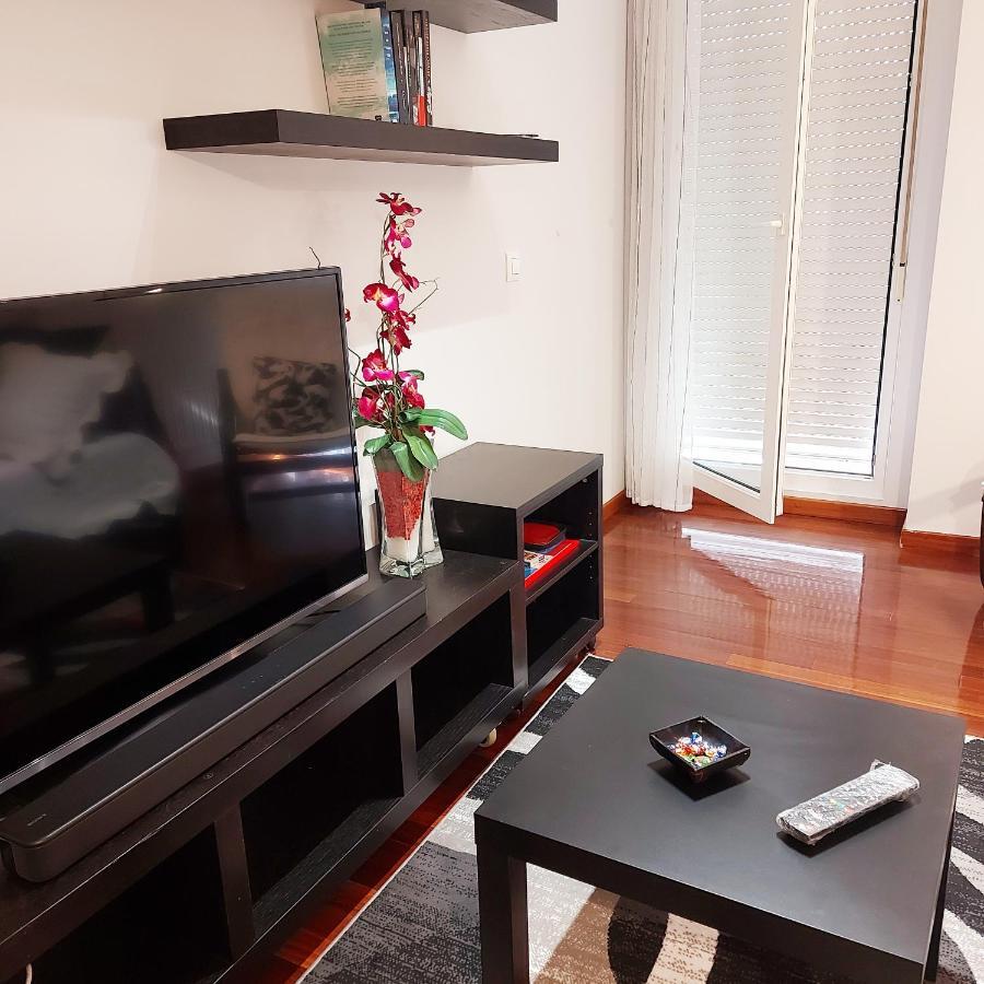 Soleado Piso Con Garaje Y Piscina A 8' Centro Apartamento Castro Urdiales Exterior foto